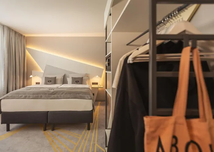 - The Niu, Coin Frankfurt Ostend By Ihg